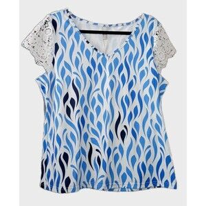 NWT NORACORA Womens XXL Boho Geo Print V Neck Short Sleeve Crochet Lace Blue Top